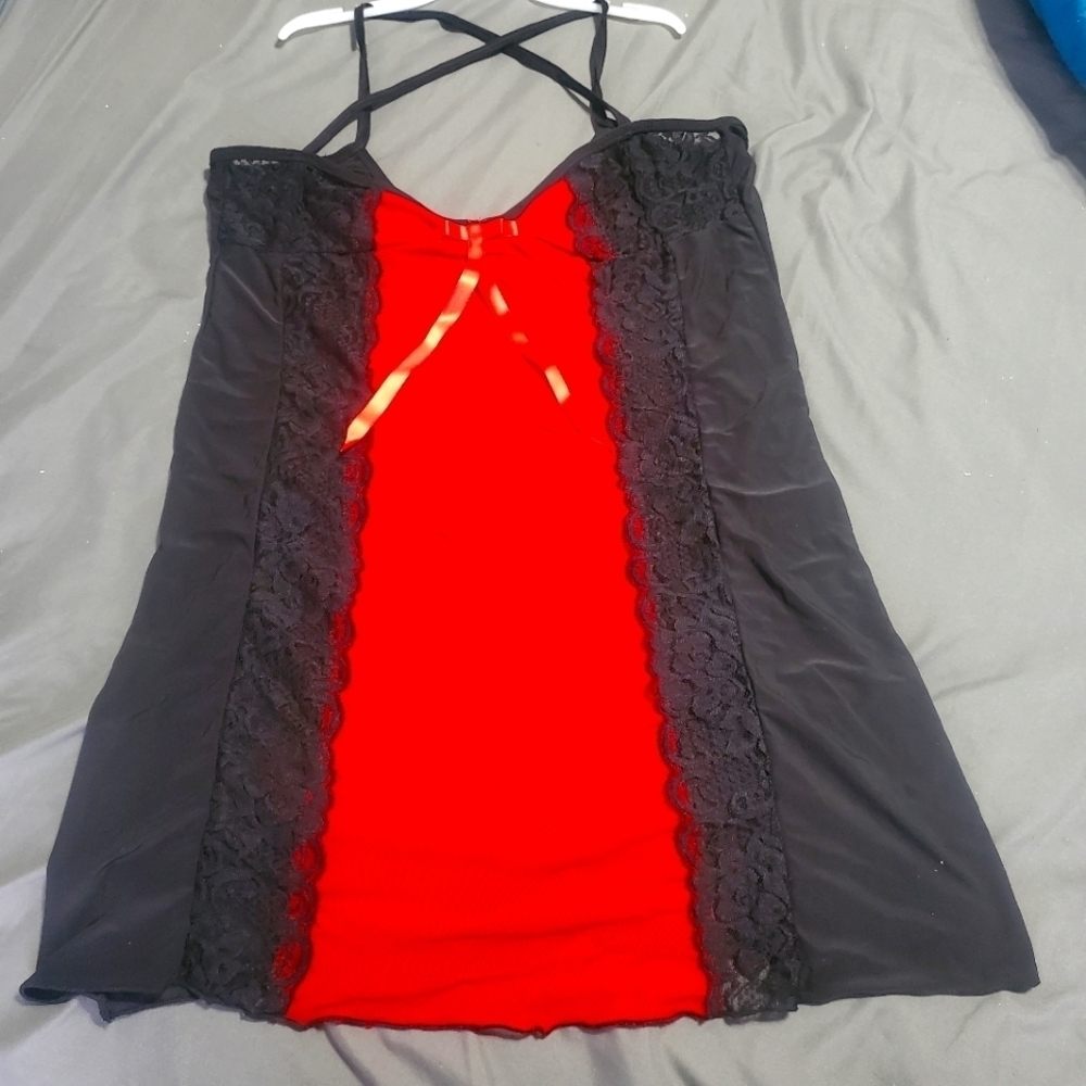Red and black‎ lingerie babydol cross neck